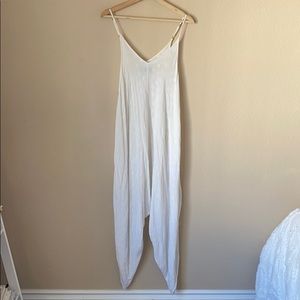 🕊 White Jumpsuit 🕊